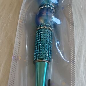 Glamorous Blue Rhinestone Makeup Brush